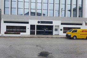 Windows Frosting for Sign Solutions